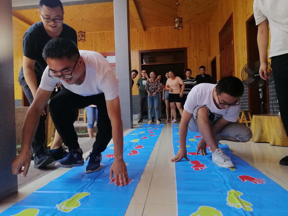 �����l(f��)չ��˾�����w�������������ġ������l(f��)չ��˾�_չ����Ȥζ���